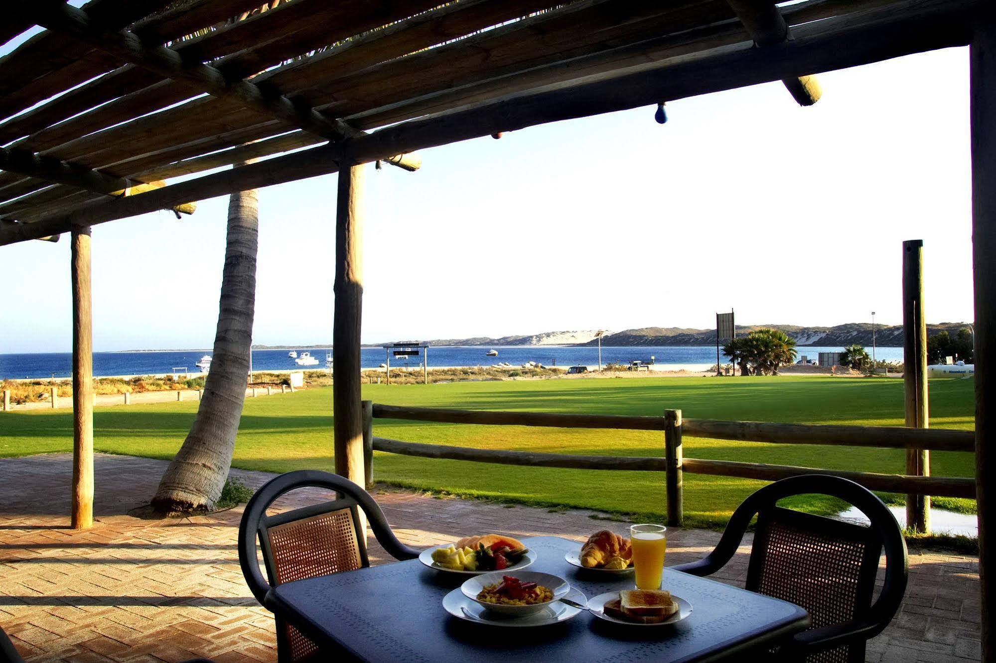 Ningaloo Reef Resort Корал-Бэй Экстерьер фото