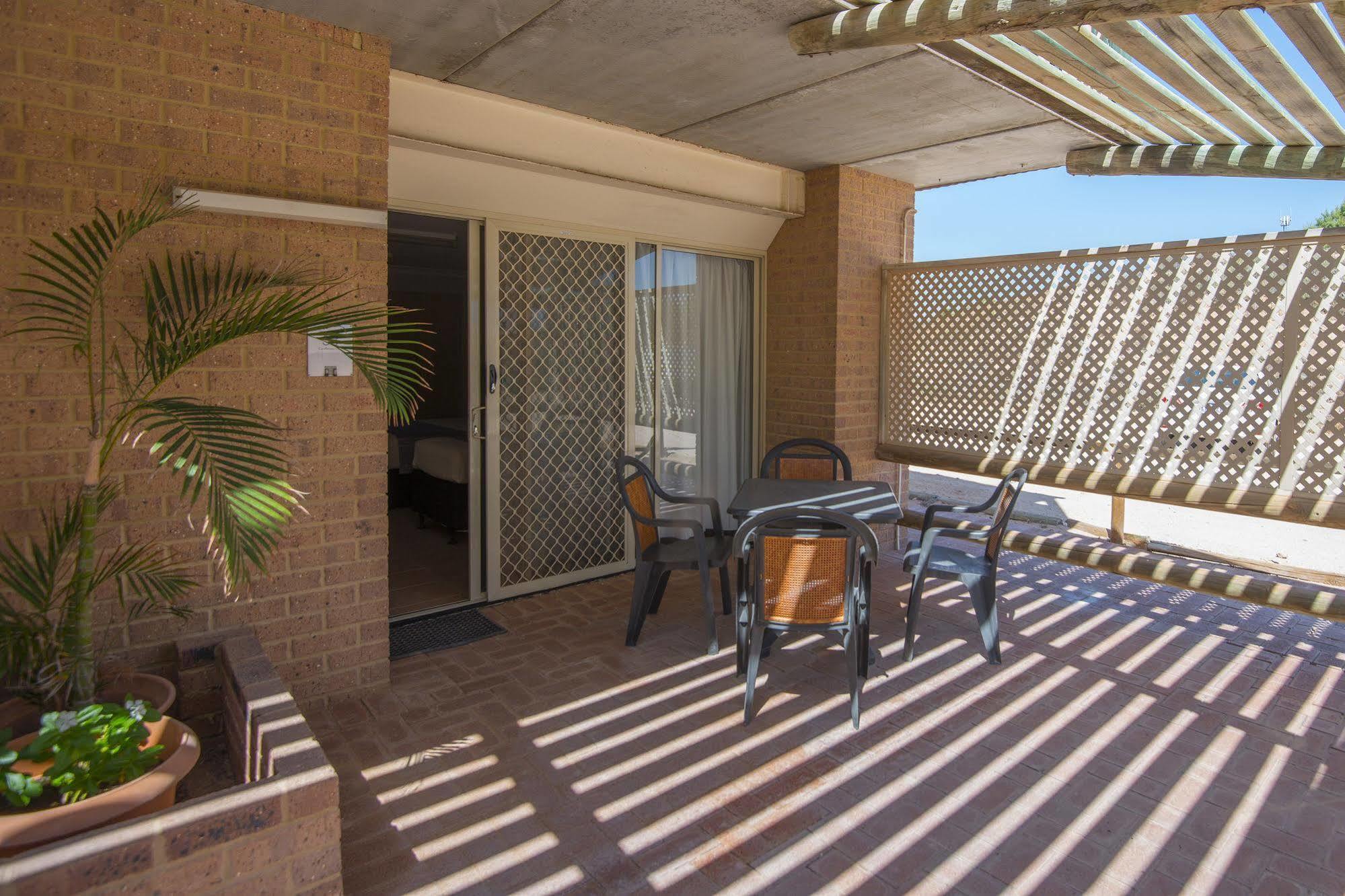 Ningaloo Reef Resort Корал-Бэй Экстерьер фото