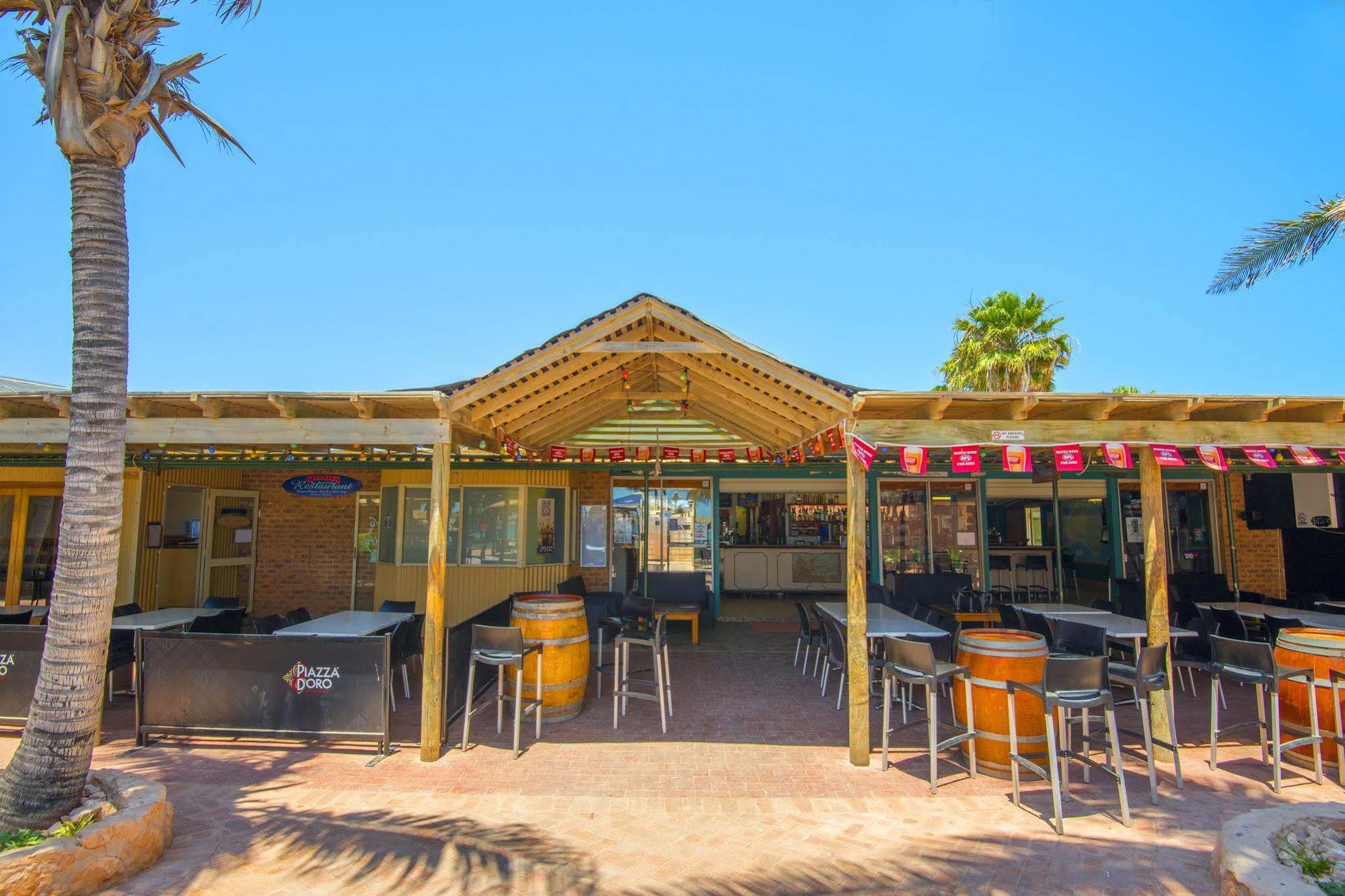 Ningaloo Reef Resort Корал-Бэй Экстерьер фото